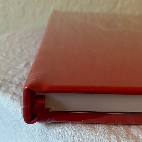 Kate Spade: Red “Take Note” XL Notebook- Gold Hearts- 168 lined pages- ribbon - Picture 5 of 15